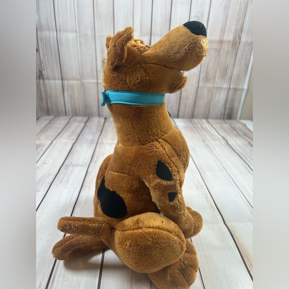Scooby-Doo Plush Dog Toy - Brown - Picture 4 of 7